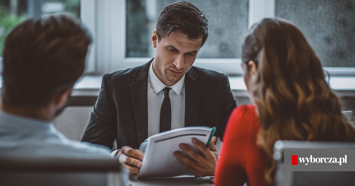 Ministerstwo ułatwia rozwody w urzędach, PiS grzmi: przysięgi na wiatr