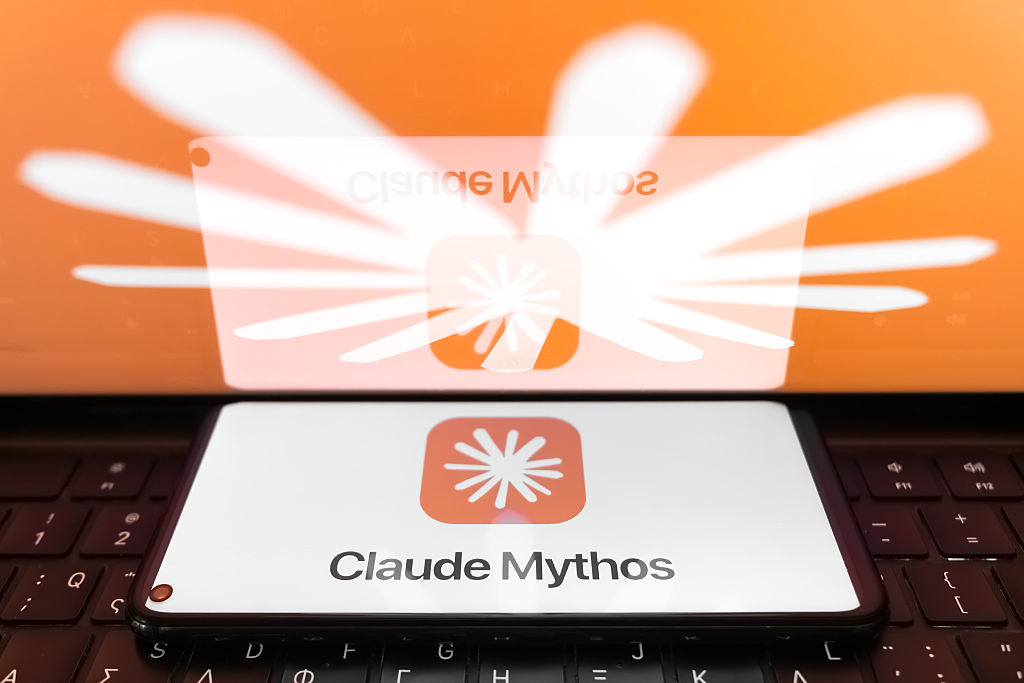 Anthropic wypuszcza Claude Fable 5 z zabezpieczeniami.