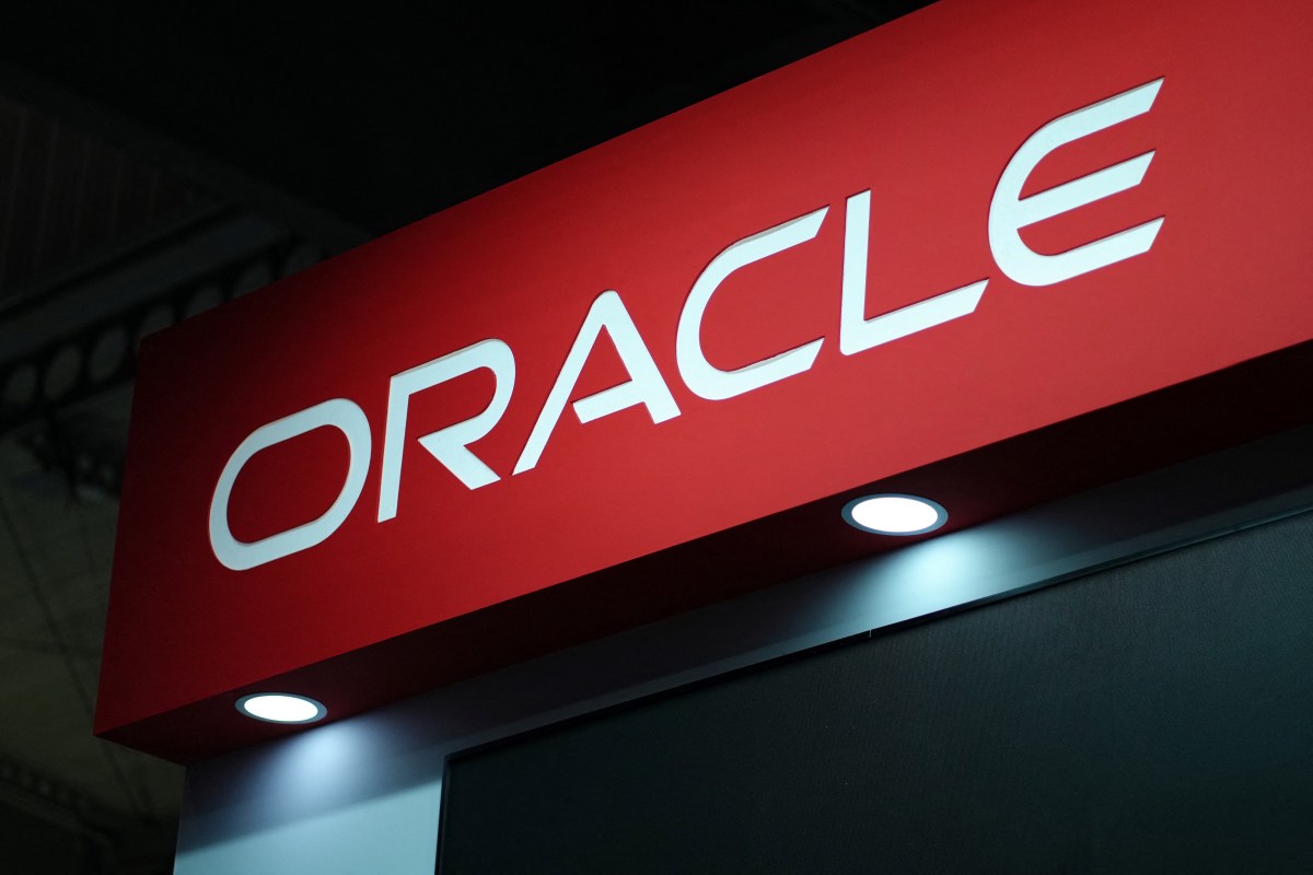 Grupa ShinyHunters zhakowała serwery Oracle PeopleSoft w ponad 100 organizacjach.