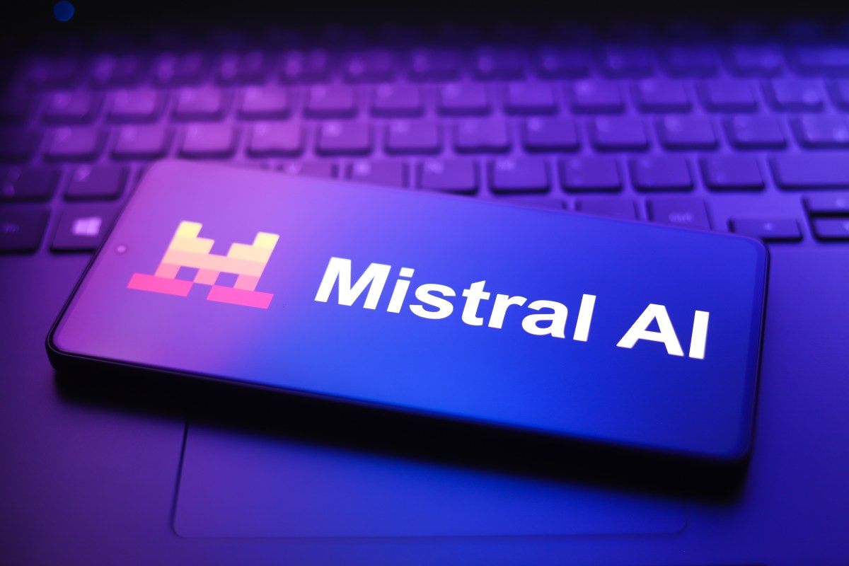 Mistral AI dąży do pozyskania 3 miliardów euro na rozwój AI.